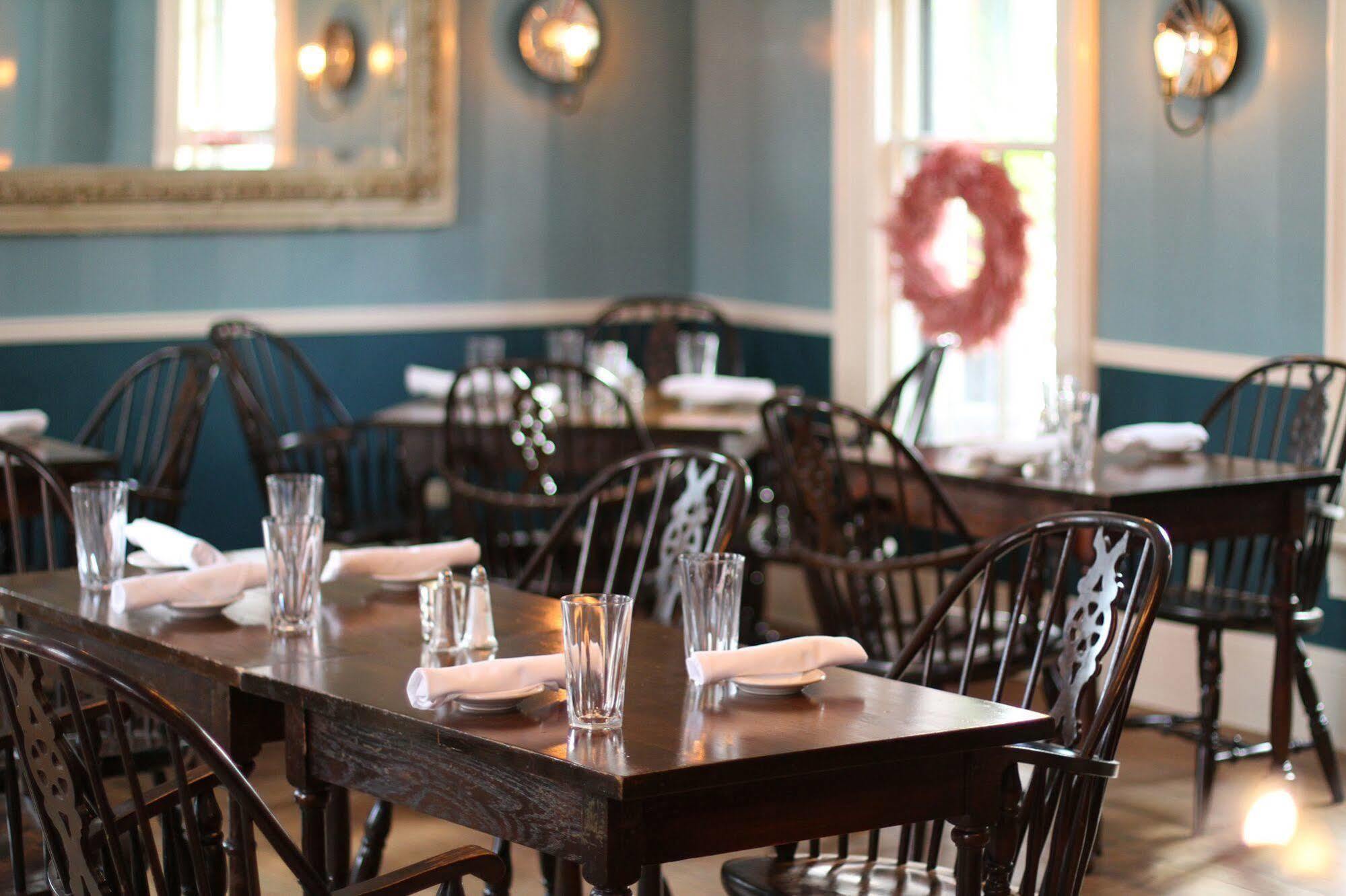 The Buxton Inn Granville Bagian luar foto