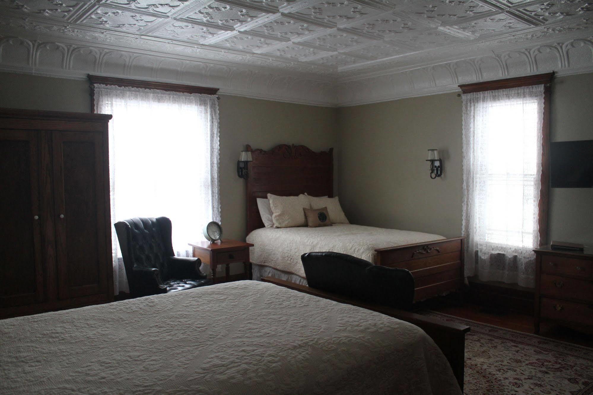 The Buxton Inn Granville Bagian luar foto