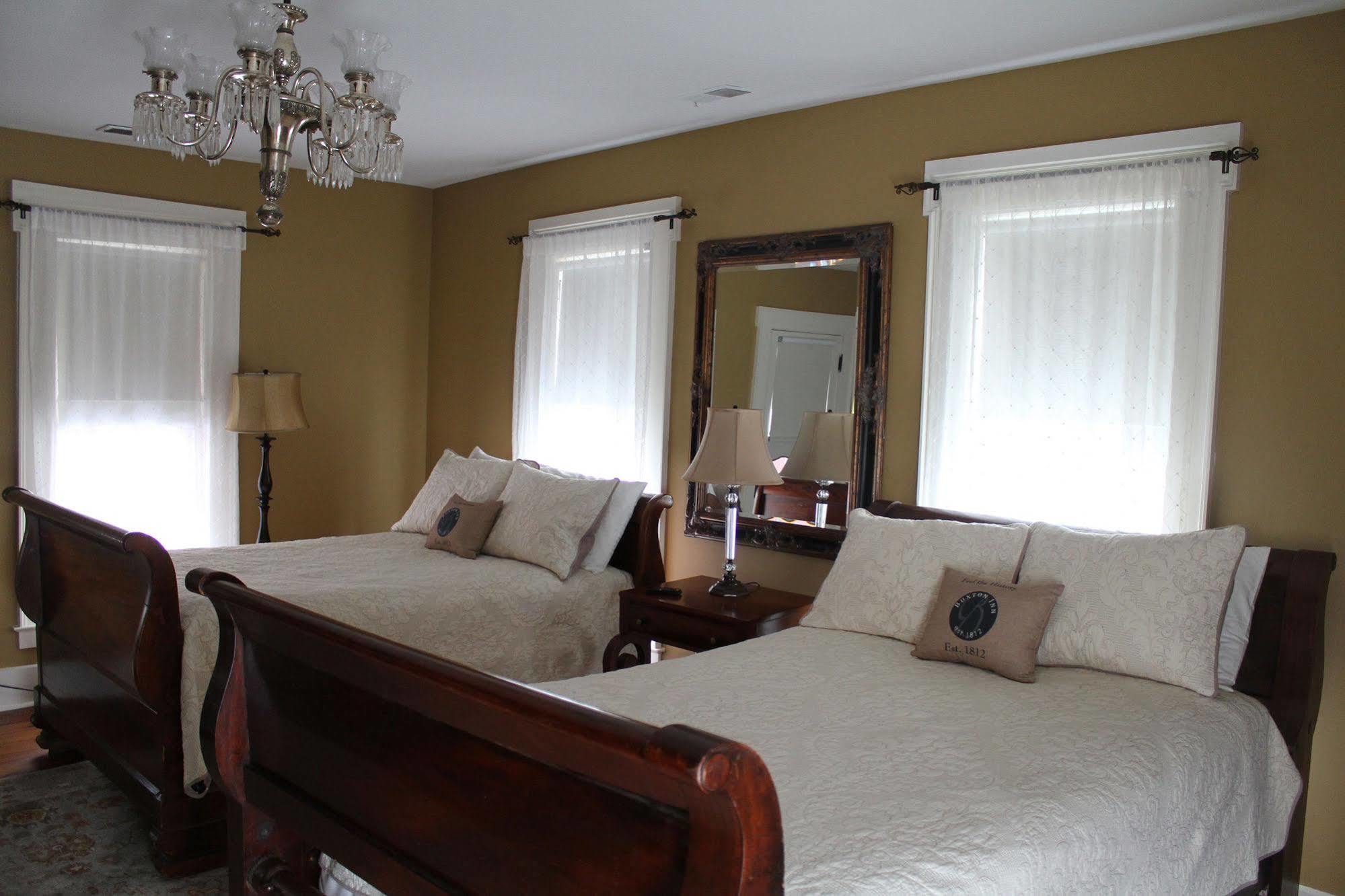 The Buxton Inn Granville Bagian luar foto
