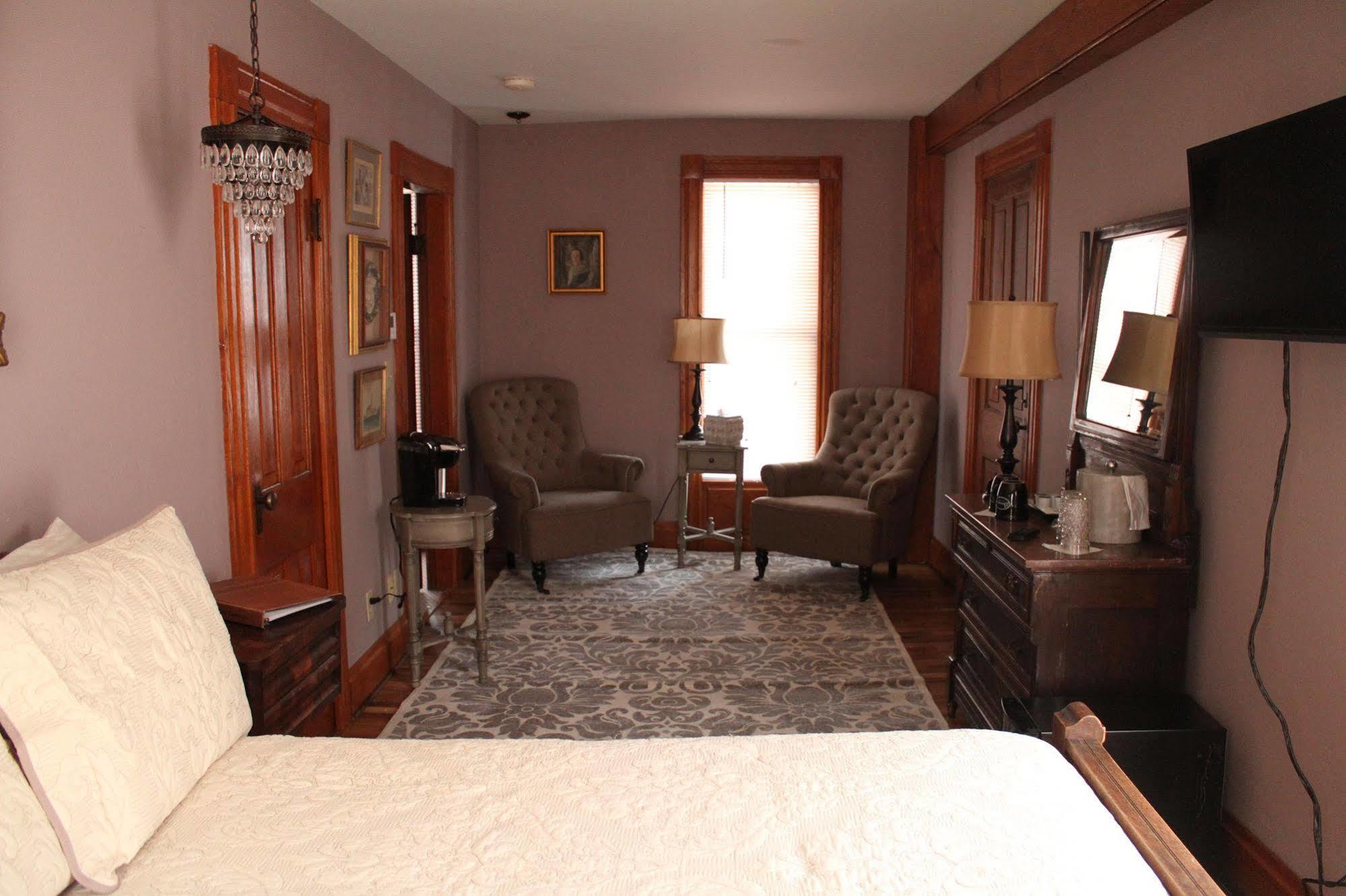The Buxton Inn Granville Bagian luar foto